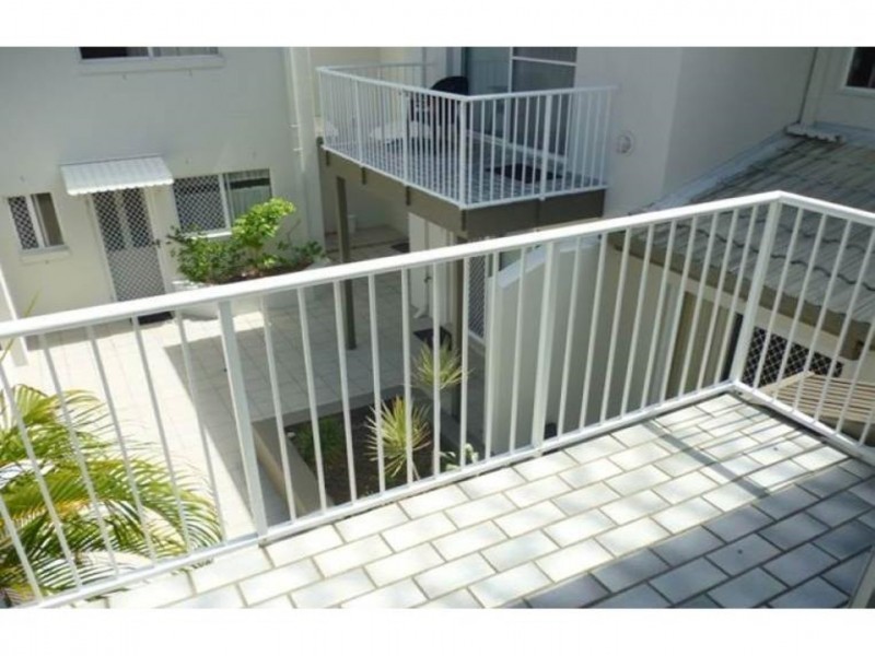 8/52 Sixth Avenue, Maroochydore QLD 4558