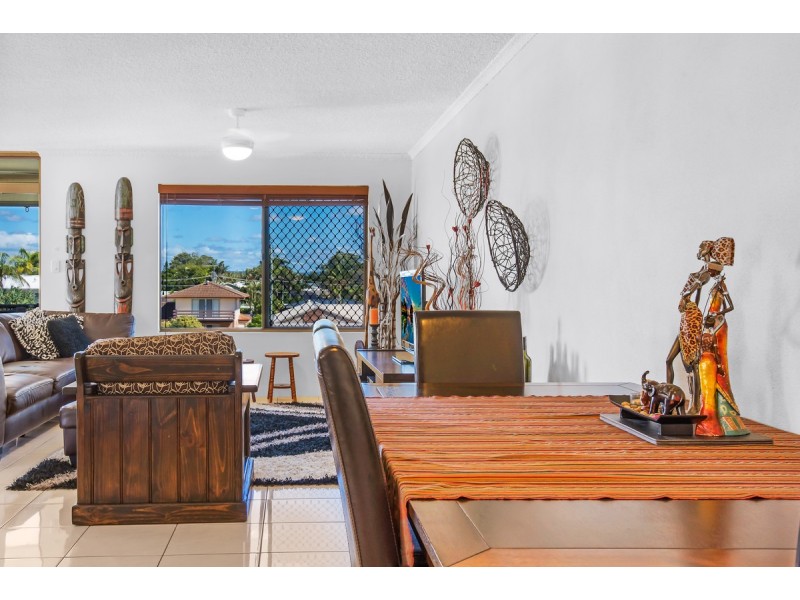 4/4 Broadmeadows Road, Maroochydore QLD 4558