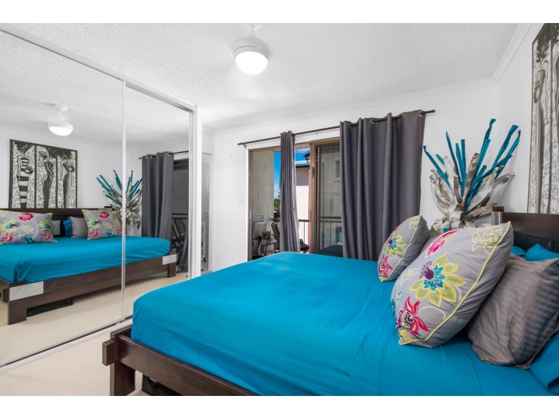 4/4 Broadmeadows Road, Maroochydore QLD 4558