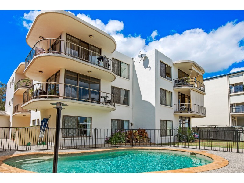 4/4 Broadmeadows Road, Maroochydore QLD 4558