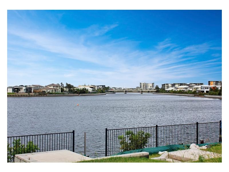 18 Splendour Place, Birtinya QLD 4575