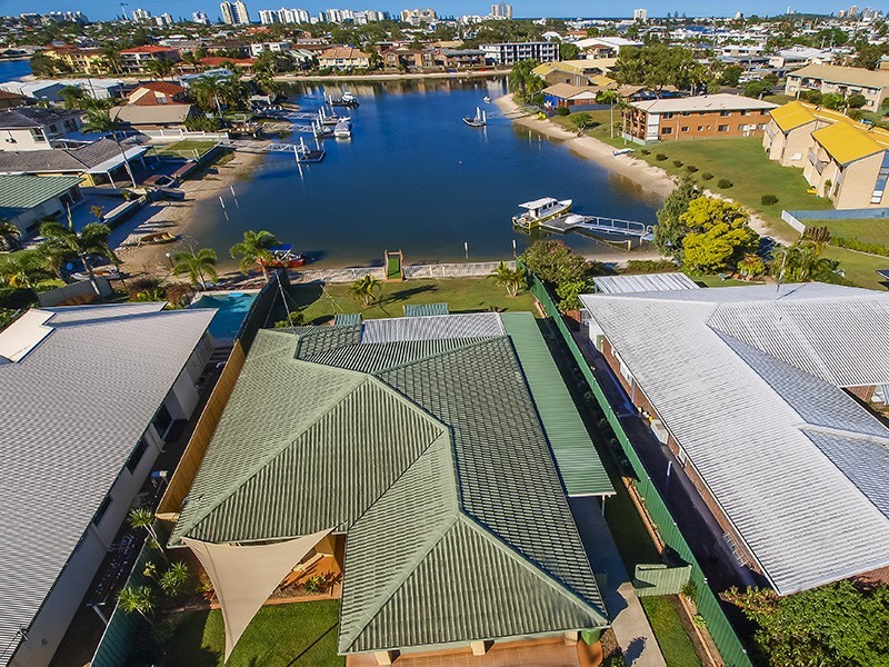 32 Amarina Avenue, Mooloolaba QLD 4557