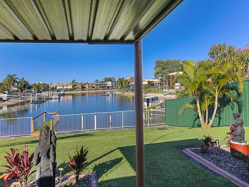 32 Amarina Avenue, Mooloolaba QLD 4557