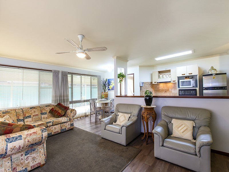 32 Amarina Avenue, Mooloolaba QLD 4557