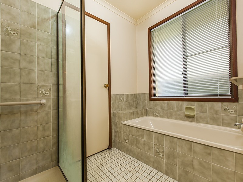 32 Amarina Avenue, Mooloolaba QLD 4557