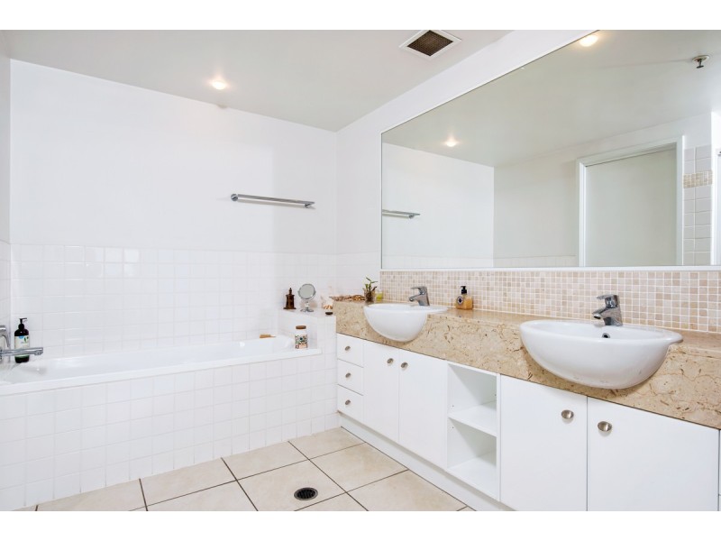 205/6 Wharf Street, Maroochydore QLD 4558