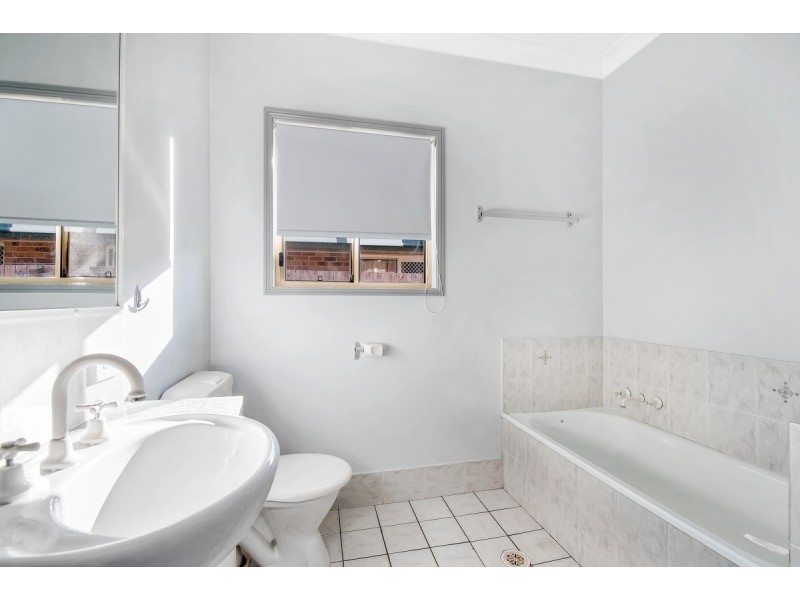 2/12 Ghost Gum Avenue, Kuluin QLD 4558