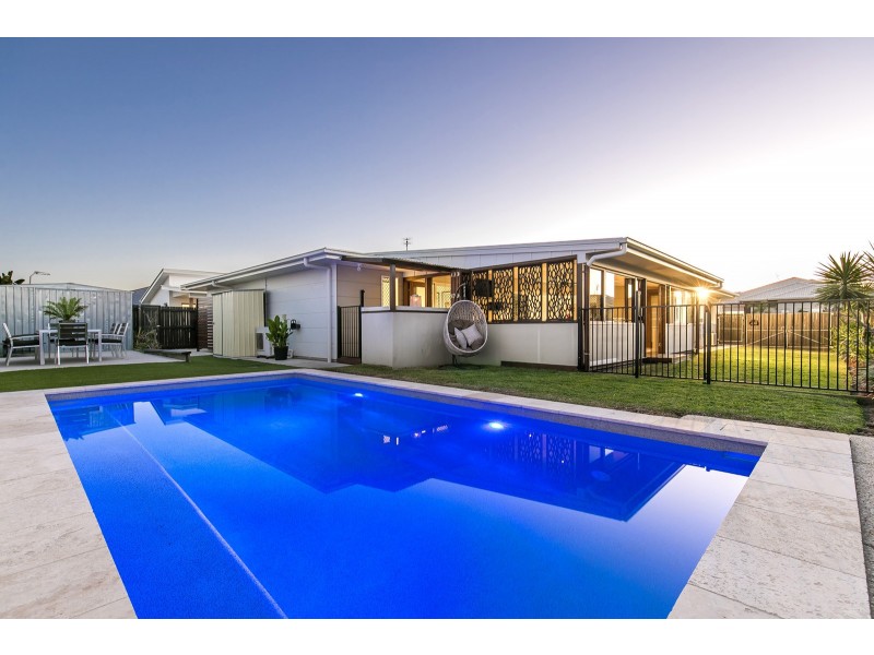 31 Mackerel Street, Mountain Creek QLD 4557