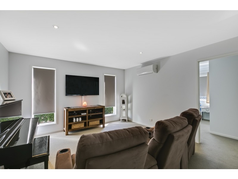 31 Mackerel Street, Mountain Creek QLD 4557