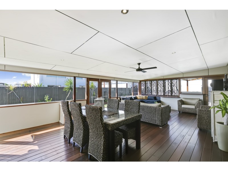 31 Mackerel Street, Mountain Creek QLD 4557