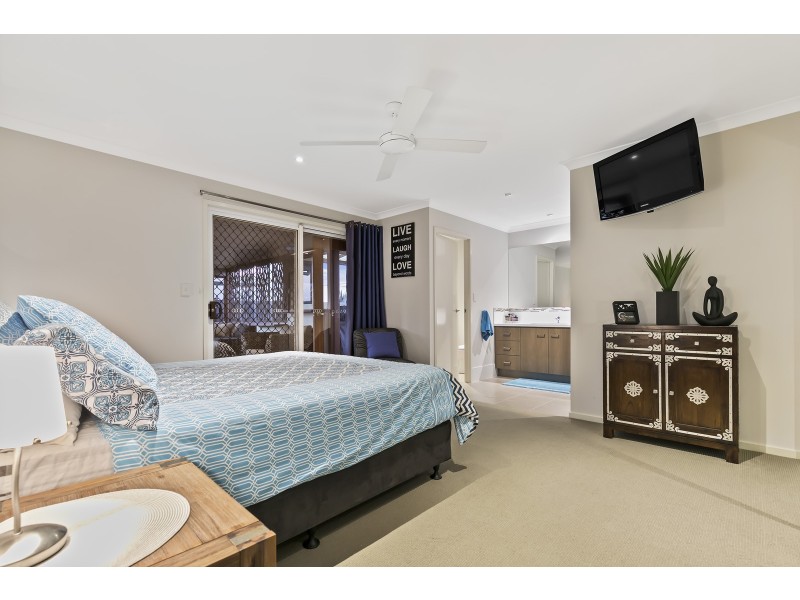 31 Mackerel Street, Mountain Creek QLD 4557