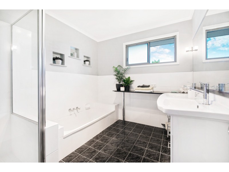 7 Cooinda Crescent, Maroochydore QLD 4558