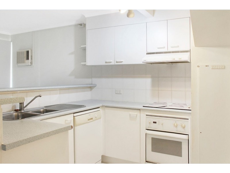 2/38 Toorumbee Drive, Mooloolaba QLD 4557