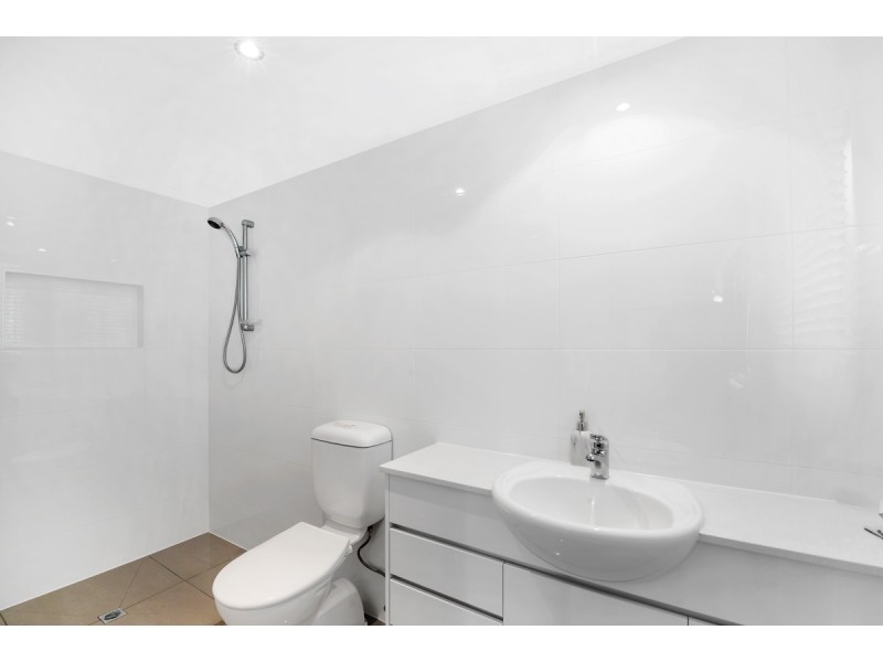 7/24 Picnic Point Esplanade, Maroochydore QLD 4558