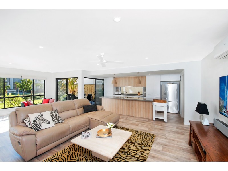 18 Almaden Lane, Maroochydore QLD 4558