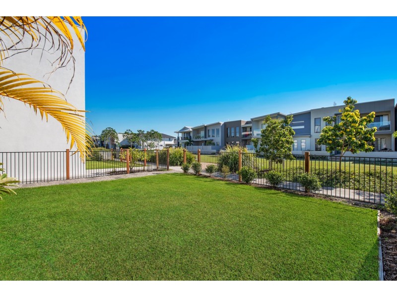 18 Almaden Lane, Maroochydore QLD 4558