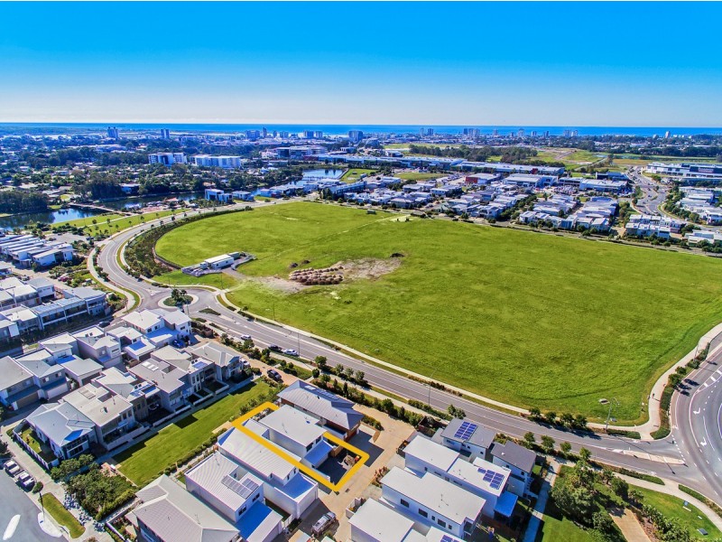 18 Almaden Lane, Maroochydore QLD 4558