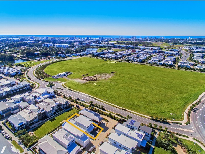 18 Almaden Lane, Maroochydore QLD 4558