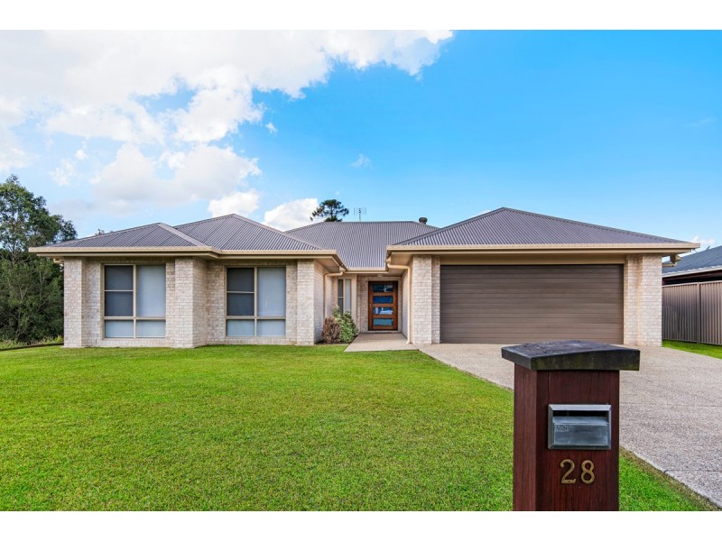 28 Maddock Avenue, Mooloolah Valley QLD 4553