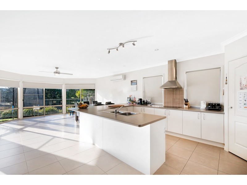 28 Maddock Avenue, Mooloolah Valley QLD 4553