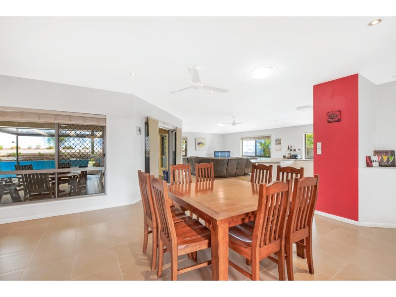 15 Kingsley Court, Little Mountain QLD 4551