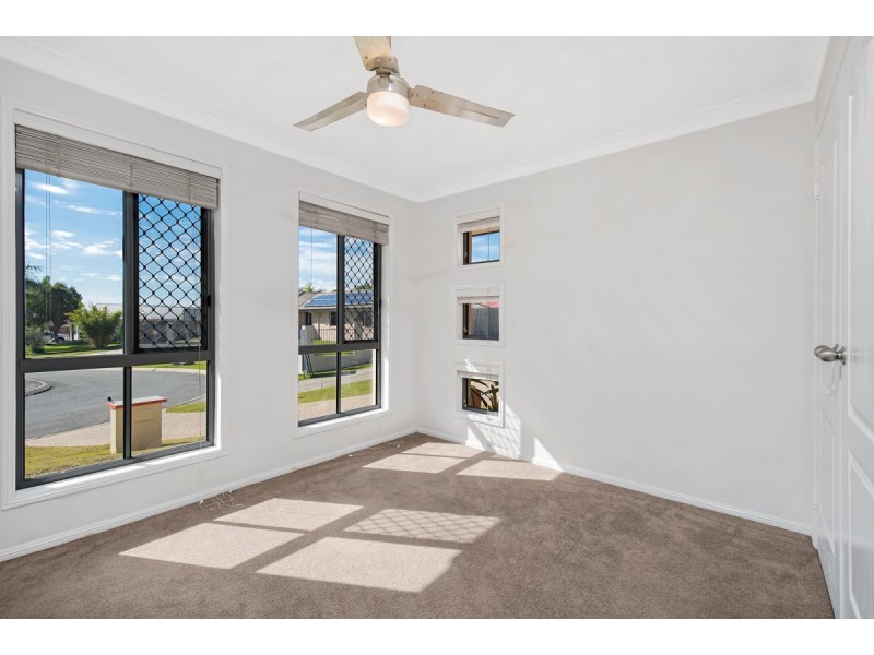 15 Kingsley Court, Little Mountain QLD 4551