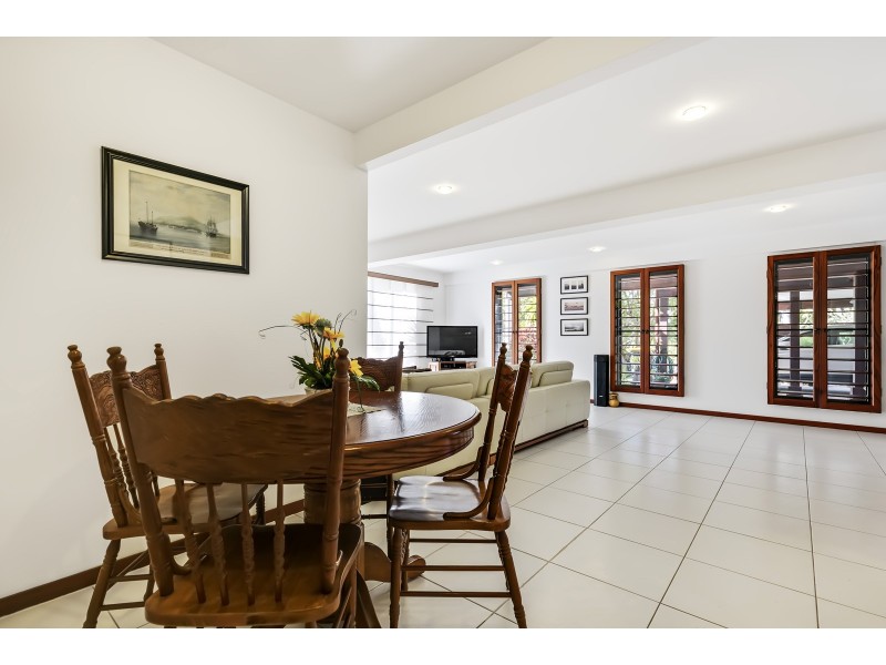 25 Booral Street, Buderim QLD 4556