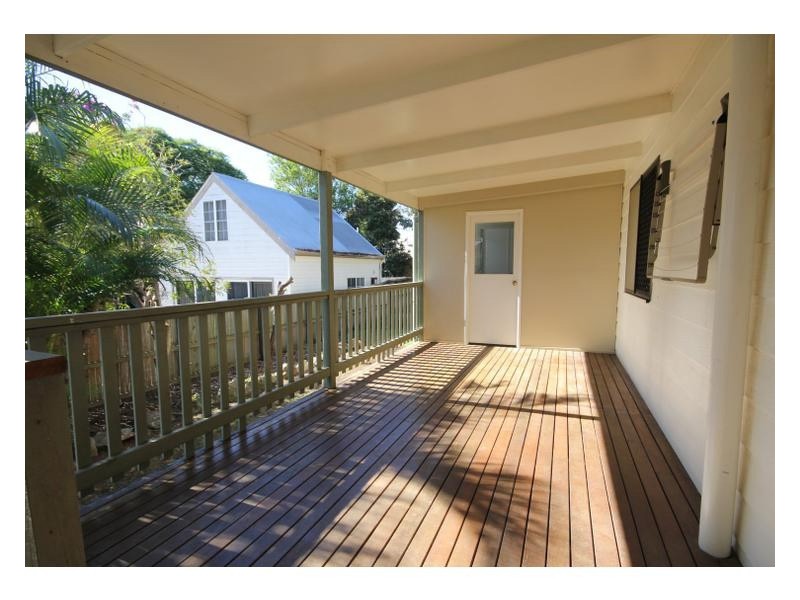 6 Water Street, Buderim QLD 4556