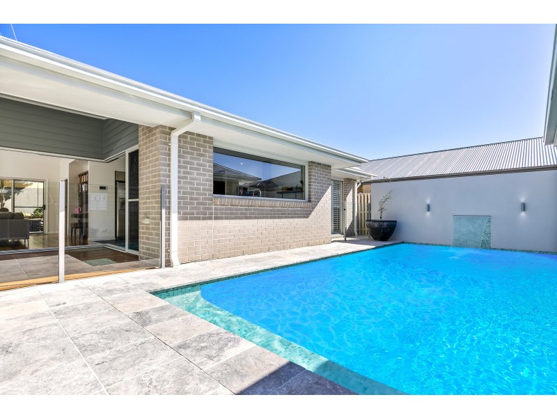 14 Clarence Court, Maroochydore QLD 4558