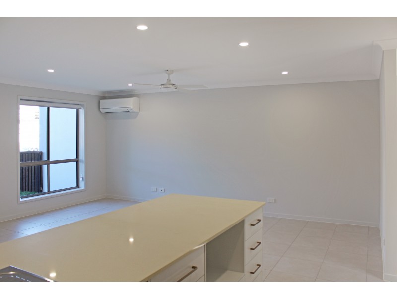 154 Sunshine Cove Way, Maroochydore QLD 4558