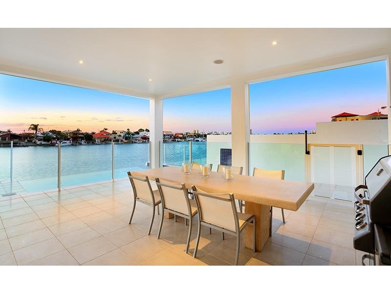 25 Mooloolah Island, Minyama QLD 4575