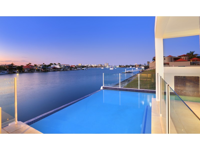 25 Mooloolah Island, Minyama QLD 4575