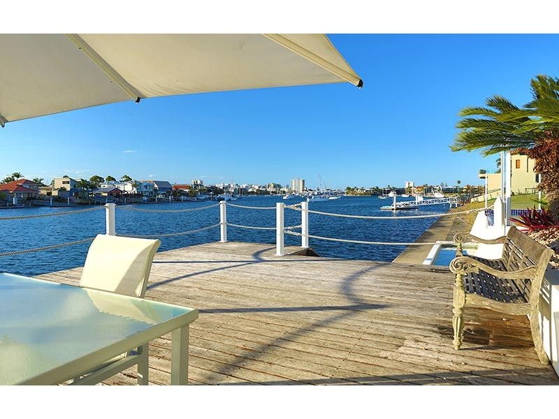 25 Mooloolah Island, Minyama QLD 4575