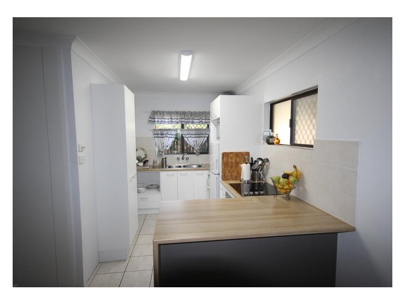 1/36 Lapoinya Crescent, Warana QLD 4575