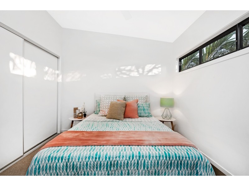 2/23  Ridge Road, Maroochydore QLD 4558