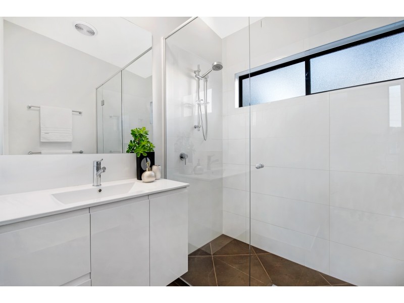 2/23  Ridge Road, Maroochydore QLD 4558