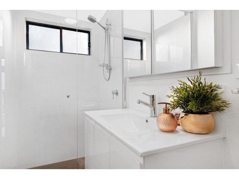 2/23  Ridge Road, Maroochydore QLD 4558