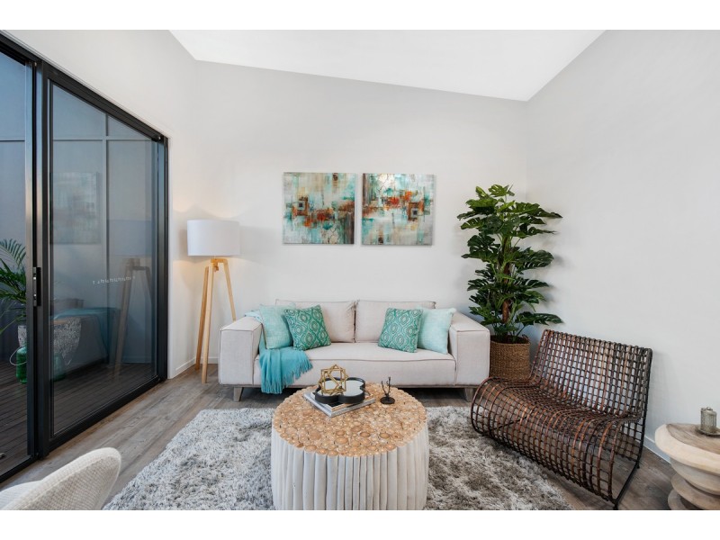 2/23  Ridge Road, Maroochydore QLD 4558