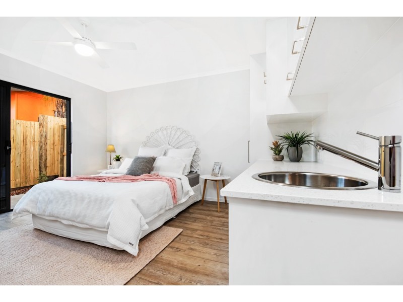 2/23  Ridge Road, Maroochydore QLD 4558