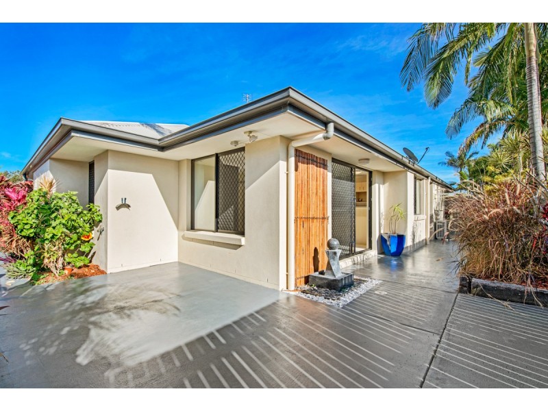 1/1 Teak Court, Mountain Creek QLD 4557