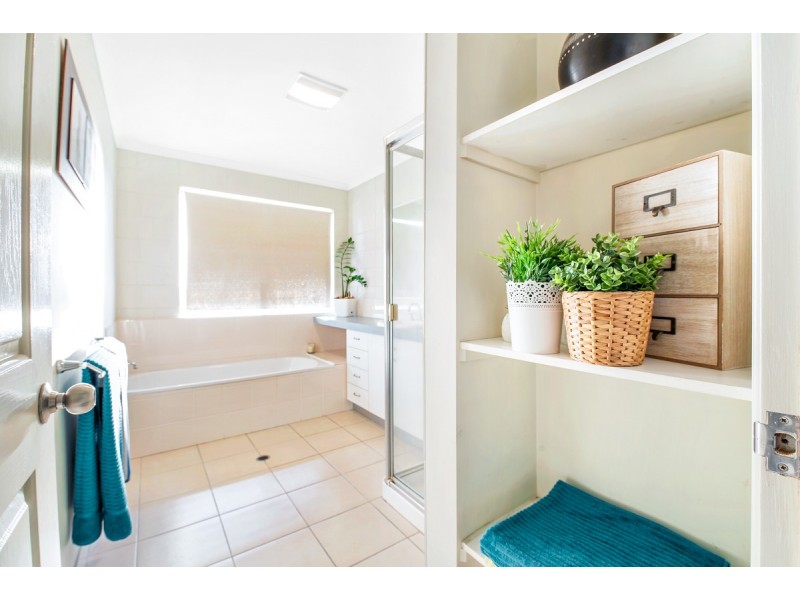 2/51 Kowonga Street, Pacific Paradise QLD 4564