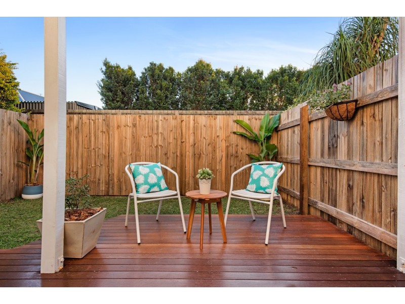 2/51 Kowonga Street, Pacific Paradise QLD 4564