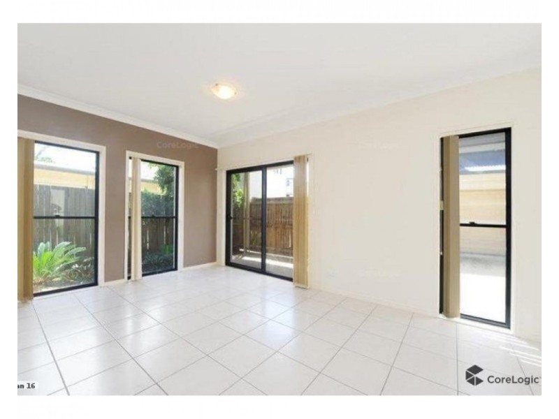 2/236 Broadwater Avenue, Maroochydore QLD 4558