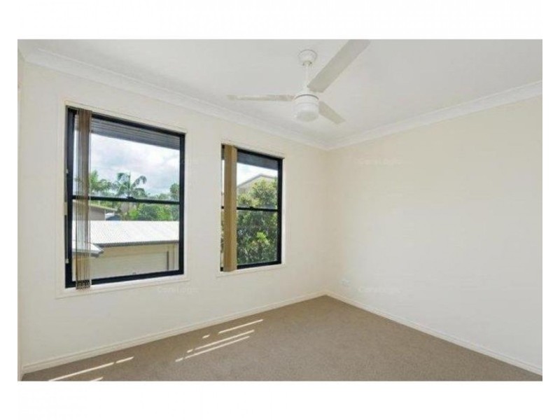 2/236 Broadwater Avenue, Maroochydore QLD 4558