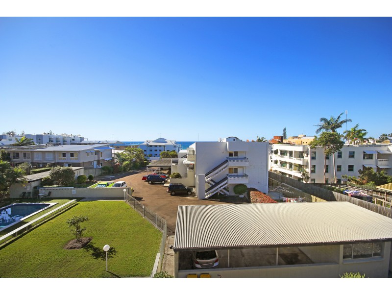 6/18  William Street, Alexandra Headland QLD 4572