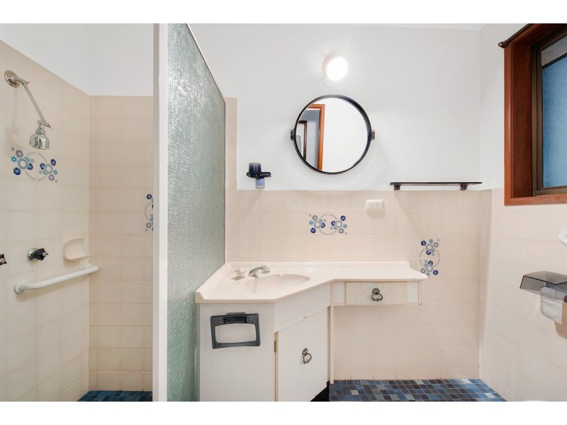 18 Larkin Street, Maroochydore QLD 4558