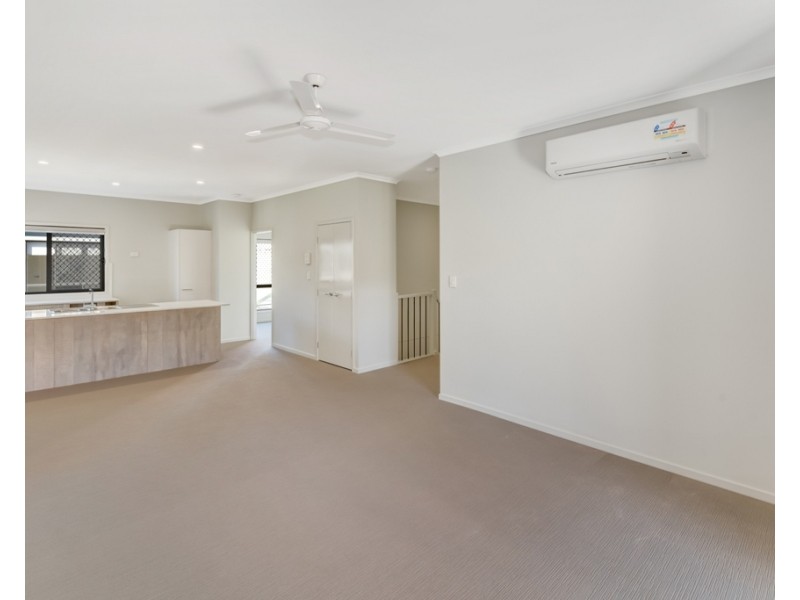 87 Duporth Avenue, Maroochydore QLD 4558