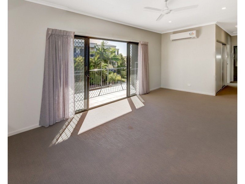 87 Duporth Avenue, Maroochydore QLD 4558