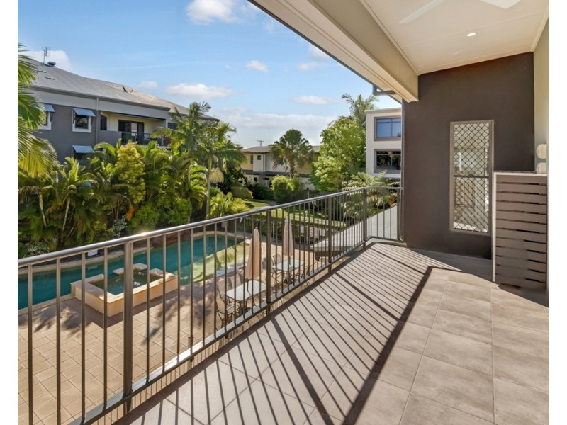 87 Duporth Avenue, Maroochydore QLD 4558