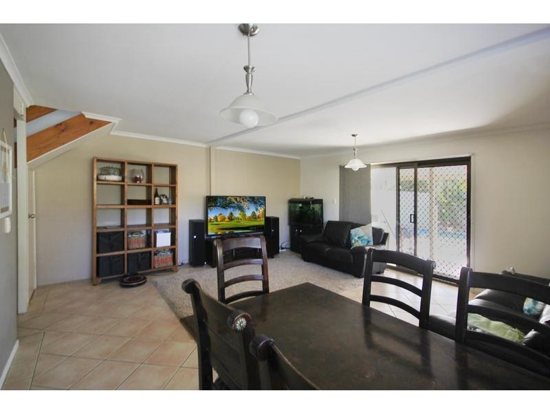 2/14 Broadwater Avenue, Maroochydore QLD 4558